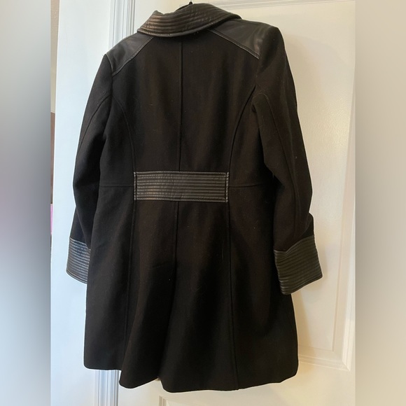 Great used condition wool and faux leather a symmetrical coat, black and silver - Picture 2 of 3